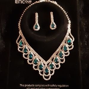 Rhinestone necklace set